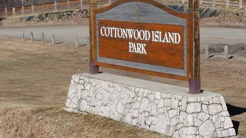 Cottonwood Island Nature Park